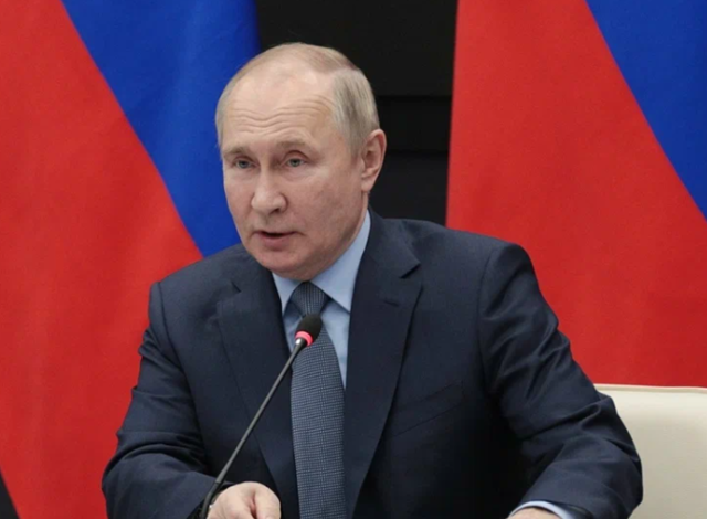 Президент поручил укрепить технологический и финансовый суверенитет РФ
